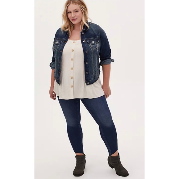 🆕Torrid Sky High Skinny Jean Step Hem DarkWash 14 - Picture 5 of 6